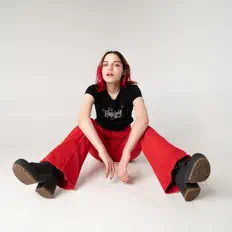 Ouve Bailey Elora, vê vídeos de música, lê a biografia, vê as datas da digressão e muito mais!
