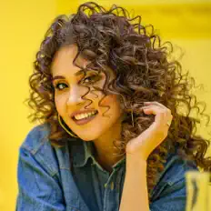 Abadan Halmedova dinle, müzik videolarını izle, biyografisini oku, tur tarihlerini ve daha fazlasını gör!