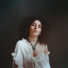 Ascolta JENIK, guarda video musicali, leggi la biografia, vedi le date del tour & altro!