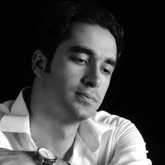 Siavash Roshanを聴いたり、ミュージックビデオを鑑賞したり、経歴やツアー日程などを確認したりしましょう！