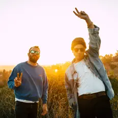 Hör dir Modern Original an, schau dir Musikvideos an, lies die Biografie, finde Tourdaten und mehr!