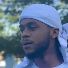 Écoutez DME Papa, regardez des vidéoclips, lisez la biographie, consultez les dates de tournée et plus encore !