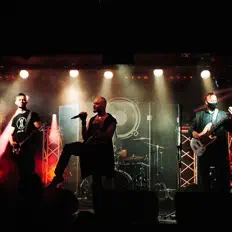 Écoutez WOLFRAM, regardez des vidéoclips, lisez la biographie, consultez les dates de tournée et plus encore !