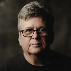 Hör dir Terry McCarthy an, schau dir Musikvideos an, lies die Biografie, finde Tourdaten und mehr!