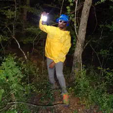 VIAPRETTYDEEDSを聴いたり、ミュージックビデオを鑑賞したり、経歴やツアー日程などを確認したりしましょう！