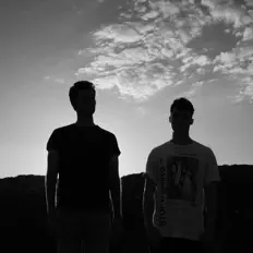 聆聽 Spiring、觀看音樂影片、閱讀小傳、查看巡演日期等！