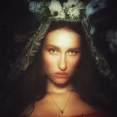Escucha a Лена Бигус, mira videos musicales, lee su biografía, consulta las fechas de las gira y más.