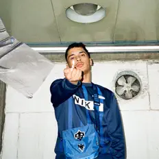 Ακούστε περιεχόμενο από Efzedi, παρακολουθήστε μουσικά βίντεο, διαβάστε το βιογραφικό, δείτε ημερομηνίες περιοδείας, και πολλά ακόμη!