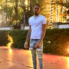 Listen to G Versa, watch music videos, read bio, see tour dates & more!