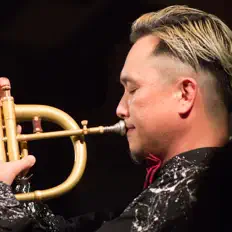 聆聽 BMP、觀看音樂影片、閱讀小傳、查看巡演日期等！