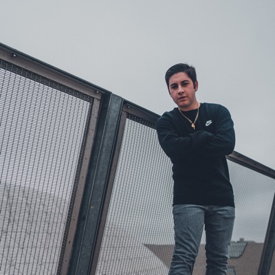 Listen to Bello, watch music videos, read bio, see tour dates & more!