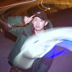 收听 Hanbey、观看音乐视频、阅读小传、查看巡演日期等 ！