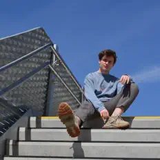 Dengarkan Simon Says, tonton video musik, baca bio, lihat tanggal tur & lainnya!