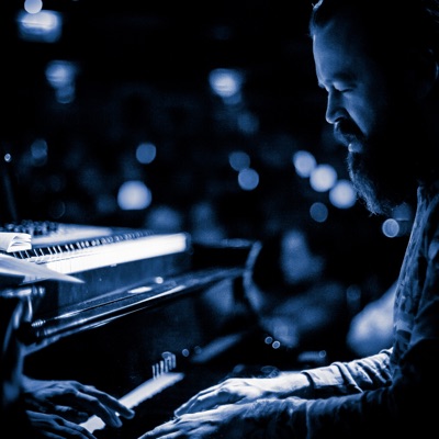 Voyage (feat. Carl Mörner Ringström, Niklas Fernqvist & Daniel Fredriksson) - Single