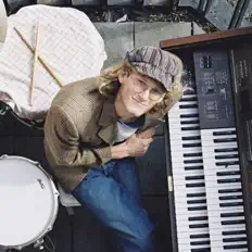 Listen to Paul the Neighbour, watch music videos, read bio, see tour dates & more!