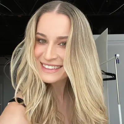 Listen to Liv McEldon, watch music videos, read bio, see tour dates & more!