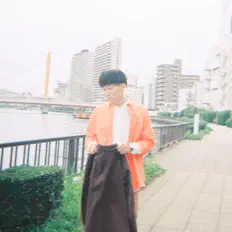 Nishino Kobayashiを聴いたり、ミュージックビデオを鑑賞したり、経歴やツアー日程などを確認したりしましょう！