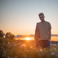 Notevengary: песни, клипы, биография, даты выступлений и многое другое.