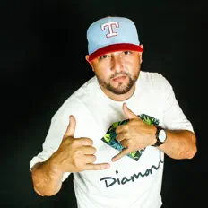 Posłuchaj wykonawcy Pimpona music, obejrzyj teledyski, przeczytaj biografię, zobacz daty tras koncertowych i nie tylko!