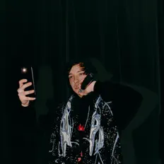 IVYSOLLL सुनें, म्यूज़िक वीडियो देखें, बायो पढ़ें, दौरे की तारीखें और बहुत कुछ देखें!