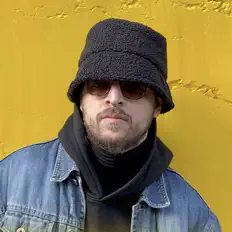 收听 Rand Grin、观看音乐视频、阅读小传、查看巡演日期等 ！