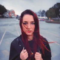 Escucha a undefined, mira videos musicales, lee su biografía, consulta las fechas de las gira y más.