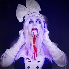 Poslechněte si interpreta Princess Alice Manor, sledujte hudební videa, přečtěte si životopis, podívejte se na data turné a další informace.