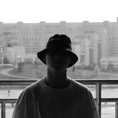 nonsense सुनें, म्यूज़िक वीडियो देखें, बायो पढ़ें, दौरे की तारीखें और बहुत कुछ देखें!