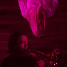 Écoutez Melissa Grey & David Morneau, regardez des vidéoclips, lisez la biographie, consultez les dates de tournée et plus encore !