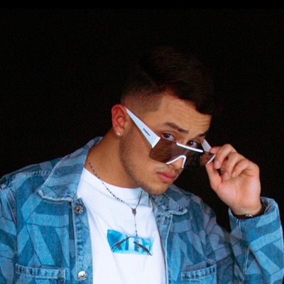 Listen to ESTEESDELO, watch music videos, read bio, see tour dates & more!
