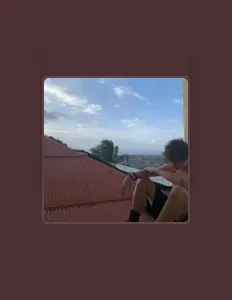 Poslechněte si interpreta Karma Londy, sledujte hudební videa, přečtěte si životopis, podívejte se na data turné a další informace.