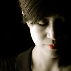 聆聽 Kyoko Kitamura、觀看音樂影片、閱讀小傳、查看巡演日期等！