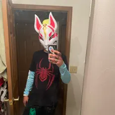 Listen to Lilspahzzz, watch music videos, read bio, see tour dates & more!