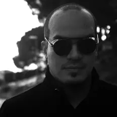 Dengarkan Enhok, tonton video musik, baca bio, lihat tanggal tur & lainnya!