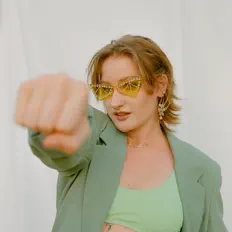 Ascolta Lemondrop, guarda video musicali, leggi la biografia, vedi le date del tour & altro!