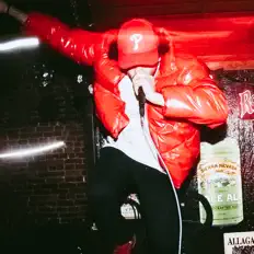 Posłuchaj wykonawcy Hashland, obejrzyj teledyski, przeczytaj biografię, zobacz daty tras koncertowych i nie tylko!