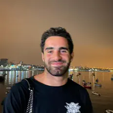 Hör dir Amalle an, schau dir Musikvideos an, lies die Biografie, finde Tourdaten und mehr!