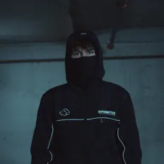 Dengarkan Cloudboy, tonton video musik, baca bio, lihat tanggal tur & lainnya!