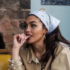 聆聽 Jess Daniels、觀看音樂影片、閱讀小傳、查看巡演日期等！