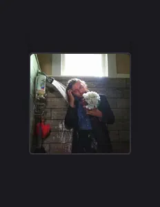 聆聽 Zach Funkhouser、觀看音樂影片、閱讀小傳、查看巡演日期等！