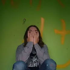 收听 hatemac、观看音乐视频、阅读小传、查看巡演日期等 ！