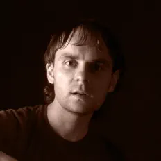 Yurii Starchevodを聴いたり、ミュージックビデオを鑑賞したり、経歴やツアー日程などを確認したりしましょう！