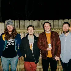 Escucha a Drunk Uncle, mira videos musicales, lee su biografía, consulta las fechas de las gira y más.