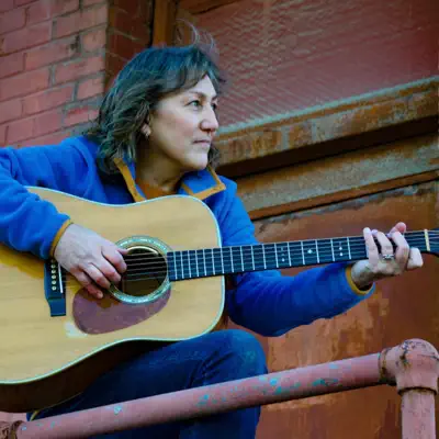 Listen to Gina Glidewell Music, watch music videos, read bio, see tour dates & more!