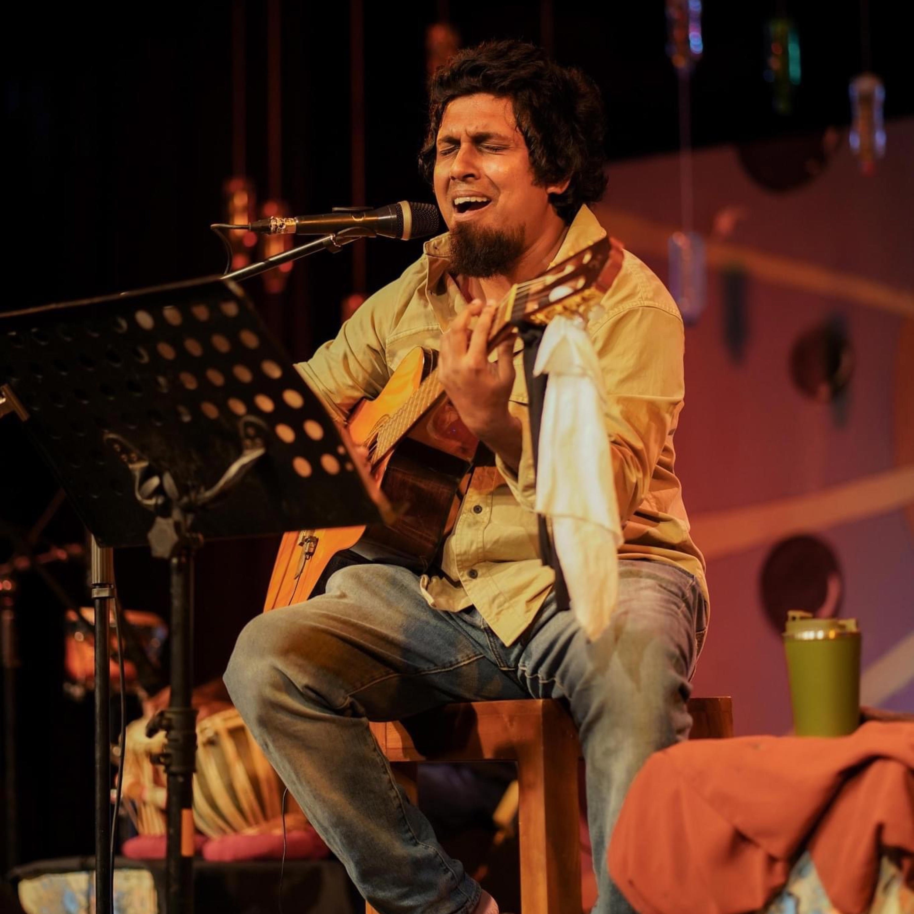 Yakada Manamali Amu song - Single