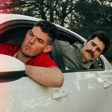 Numadikを聴いたり、ミュージックビデオを鑑賞したり、経歴やツアー日程などを確認したりしましょう！