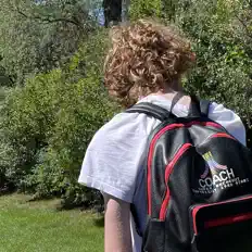 Escucha a thms., mira vídeos musicales, lee la biografía, consulta fechas de giras y mucho más.