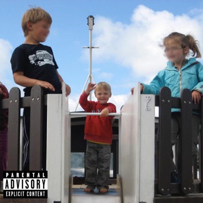 SVENNEJÄVEL MED FÖR STOR KÄFT! - Single