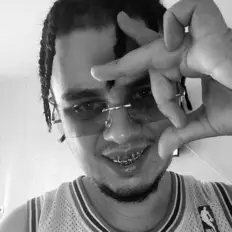 Ακούστε περιεχόμενο από Chiffy G, παρακολουθήστε μουσικά βίντεο, διαβάστε το βιογραφικό, δείτε ημερομηνίες περιοδείας, και πολλά ακόμη!