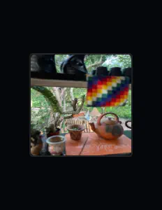 Escucha a Brujuruna, mira vídeos musicales, lee la biografía, consulta fechas de giras y mucho más.